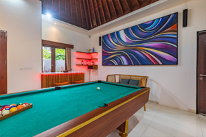 Sultan Villa living and dining area